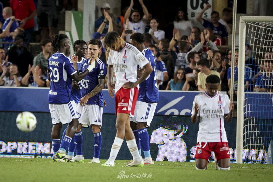 赛场上的亮 赛场上的亮