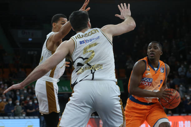 行深入谈判 行深入谈判